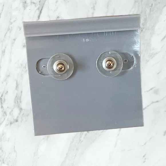 Vintage Lindsey Blake Elegant Gold and Sapphire Earrings - Picture 3 of 3